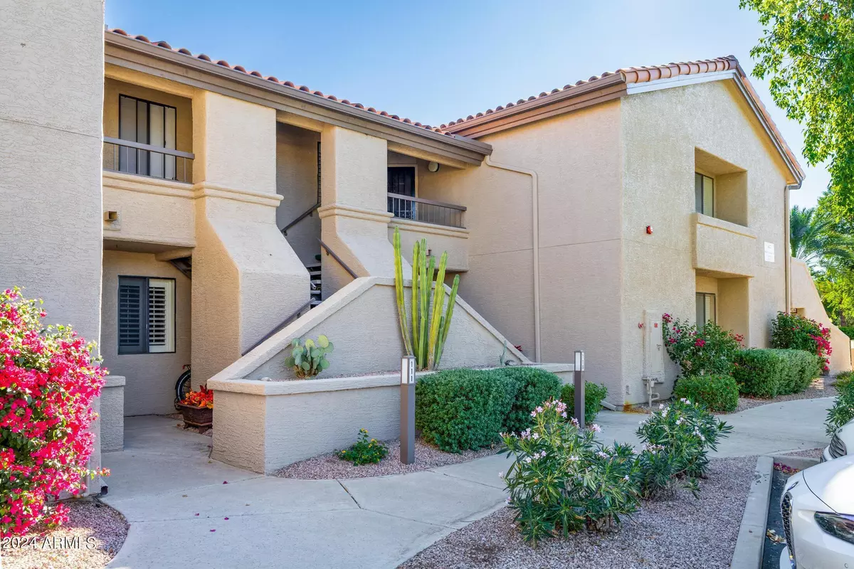 Scottsdale, AZ 85258,9460 E Mission Lane #Unit 210