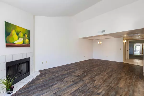 Scottsdale, AZ 85258,9460 E Mission Lane #Unit 210