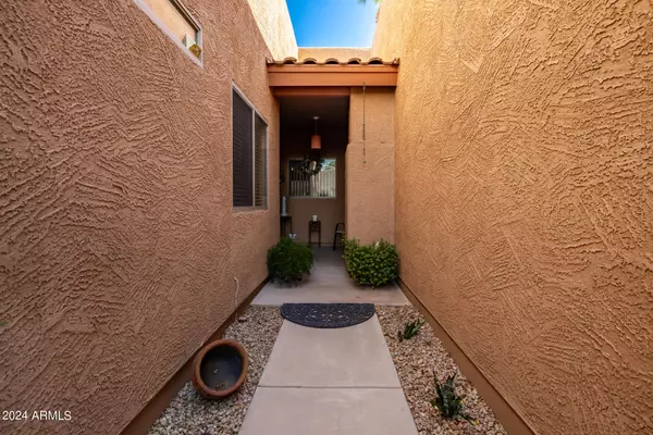 Mesa, AZ 85209,1650 S CRISMON Road #61