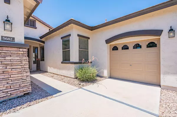 Chandler, AZ 85249,5682 S MESQUITE GROVE Way