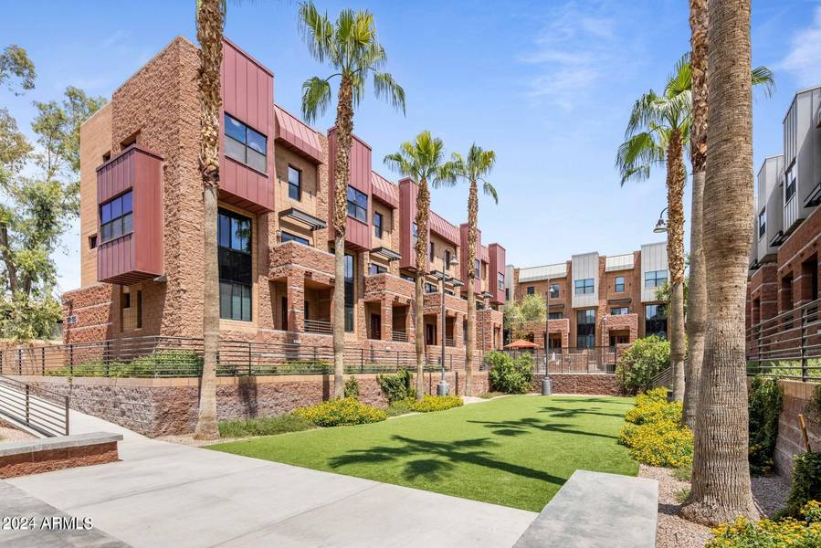 330 S FARMER Avenue #129, Tempe, AZ 85281