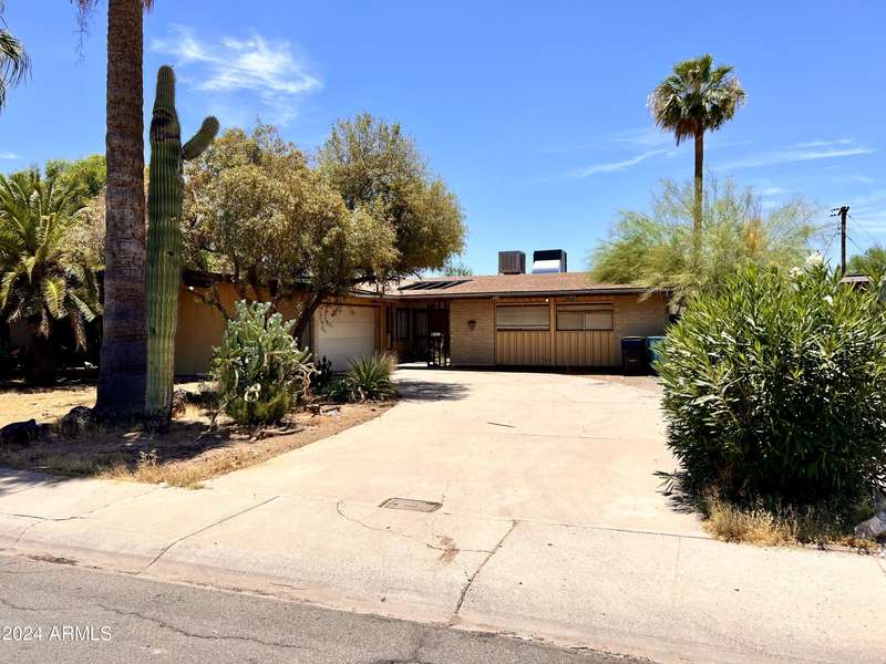 6269 W HIGHLAND Avenue, Phoenix, AZ 85033