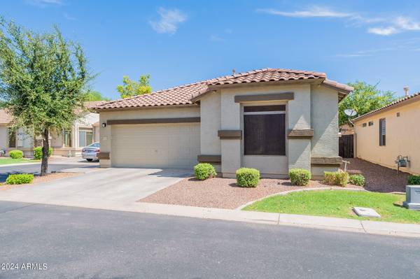 Chandler, AZ 85286,1228 S Roger Way