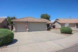 3806 W QUESTA Drive, Glendale, AZ 85310