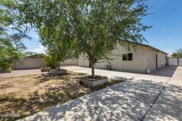 Phoenix, AZ 85009,3116 W JEFFERSON Street