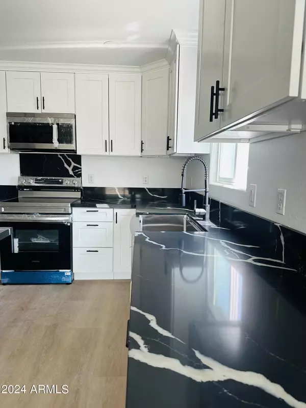 Avondale, AZ 85323,10917 W Mohave Street