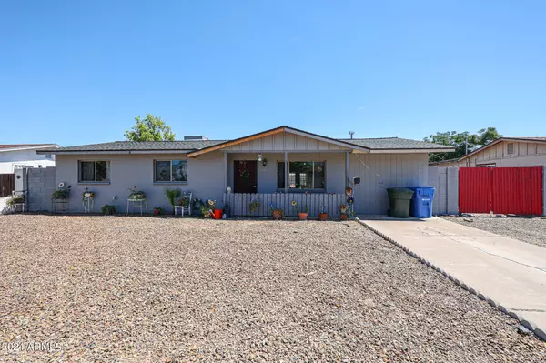 3301 E NISBET Road, Phoenix, AZ 85032