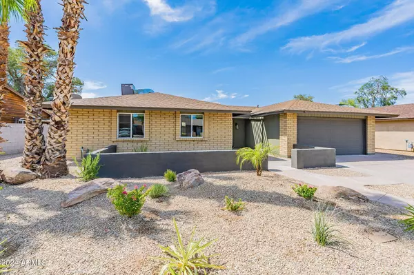 3035 E EMELITA Avenue, Mesa, AZ 85204