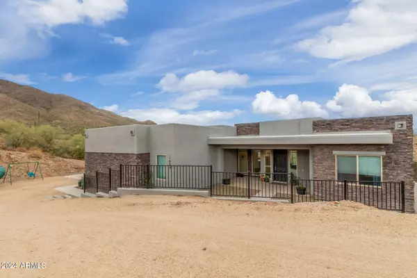 New River, AZ 85087,1008 W CIRCLE MOUNTAIN Road