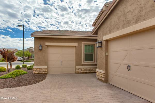 Peoria, AZ 85383,26158 N 96TH Drive