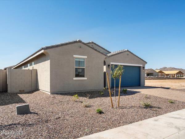 San Tan Valley, AZ 85144,4215 W HANNAH Street