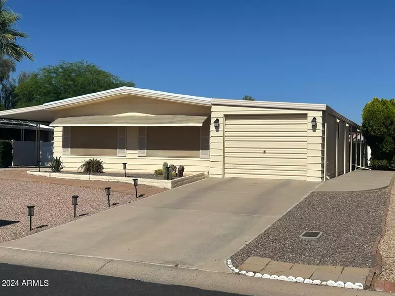 26623 S PAPAGO Place, Sun Lakes, AZ 85248