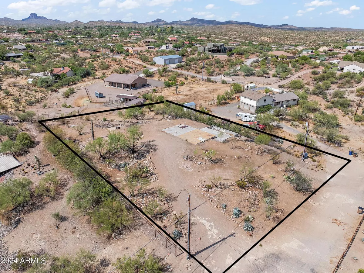 Wickenburg, AZ 85390,1755 CORRAL Drive #-