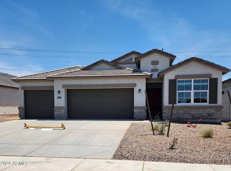 10411 W SONRISAS Street, Tolleson, AZ 85353