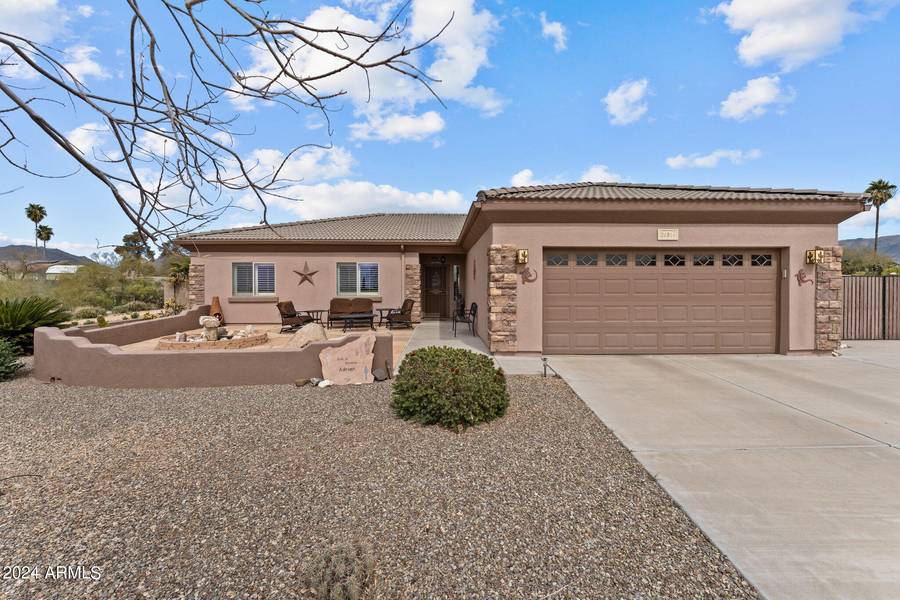 26316 S AVA Lane, Congress, AZ 85332