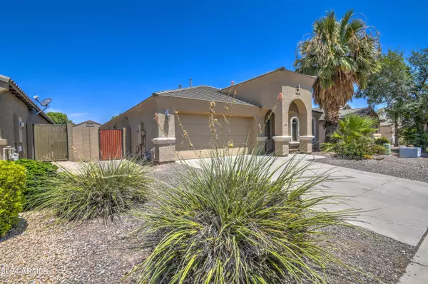 20 W COOPER CANYON Road, San Tan Valley, AZ 85143