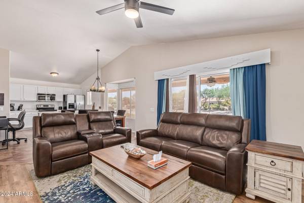 Chandler, AZ 85249,1797 E LINDRICK Drive