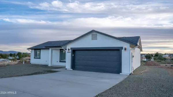 20297 E Saguaro Drive, Mayer, AZ 86333