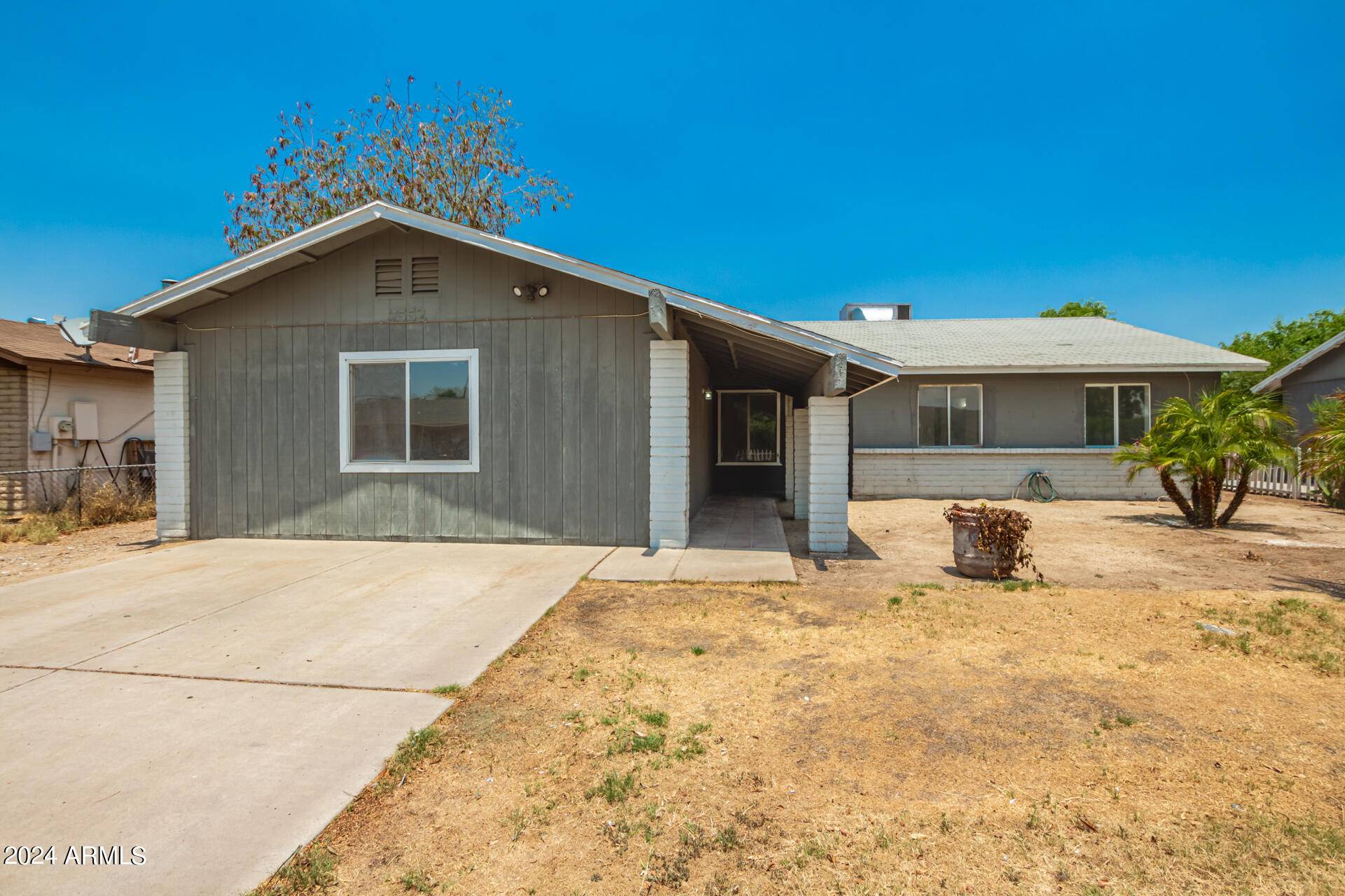 Phoenix, AZ 85033,7552 W TURNEY Avenue