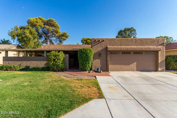 502 LEISURE WORLD --, Mesa, AZ 85206