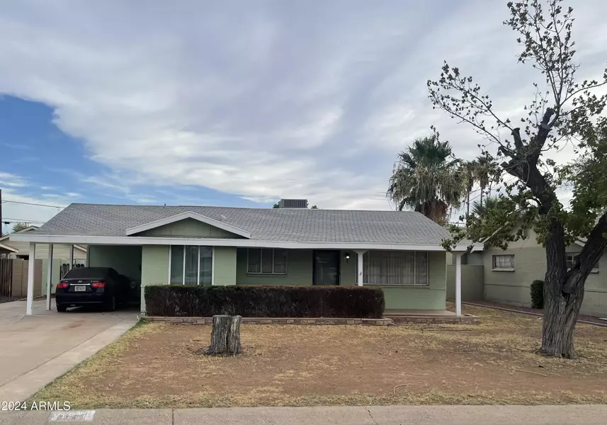 2140 E WHITTON Avenue, Phoenix, AZ 85016