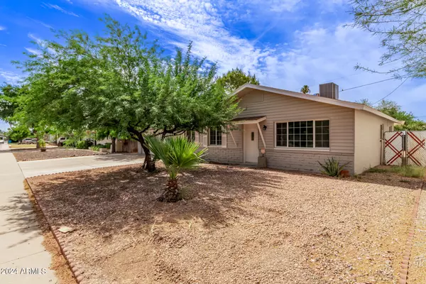 Phoenix, AZ 85022,2237 E VISTA Drive