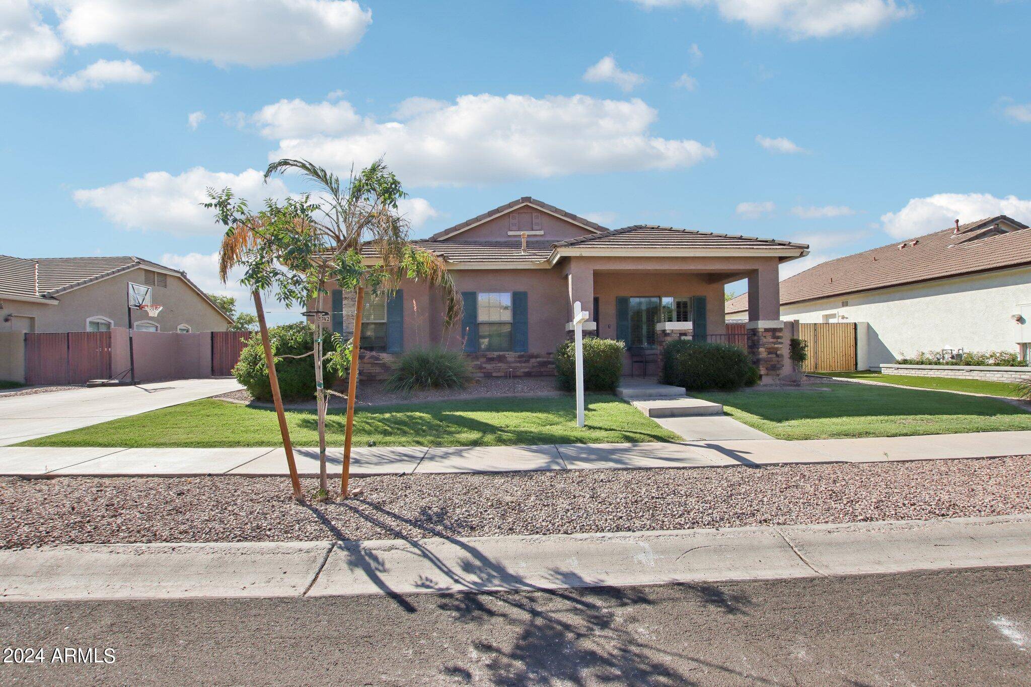 Gilbert, AZ 85297,3742 S COACH HOUSE Drive