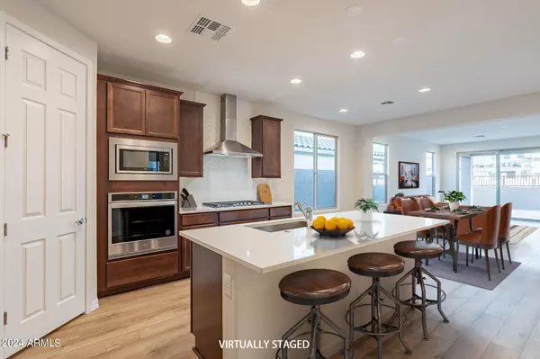 32293 N DAYLIGHT Drive, San Tan Valley, AZ 85144