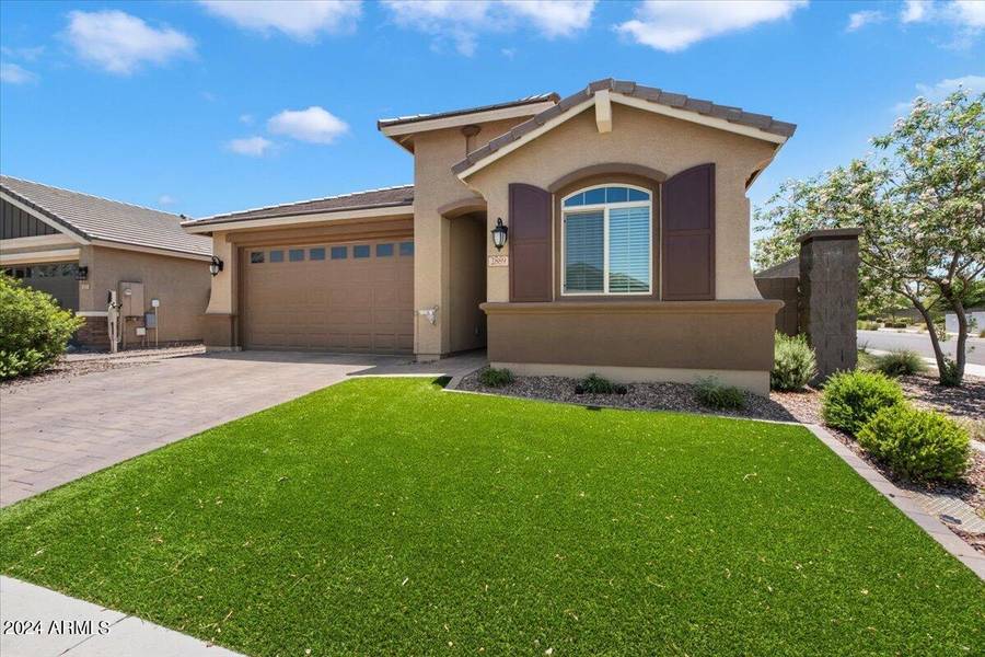 2889 W RAINBOW Drive, San Tan Valley, AZ 85144