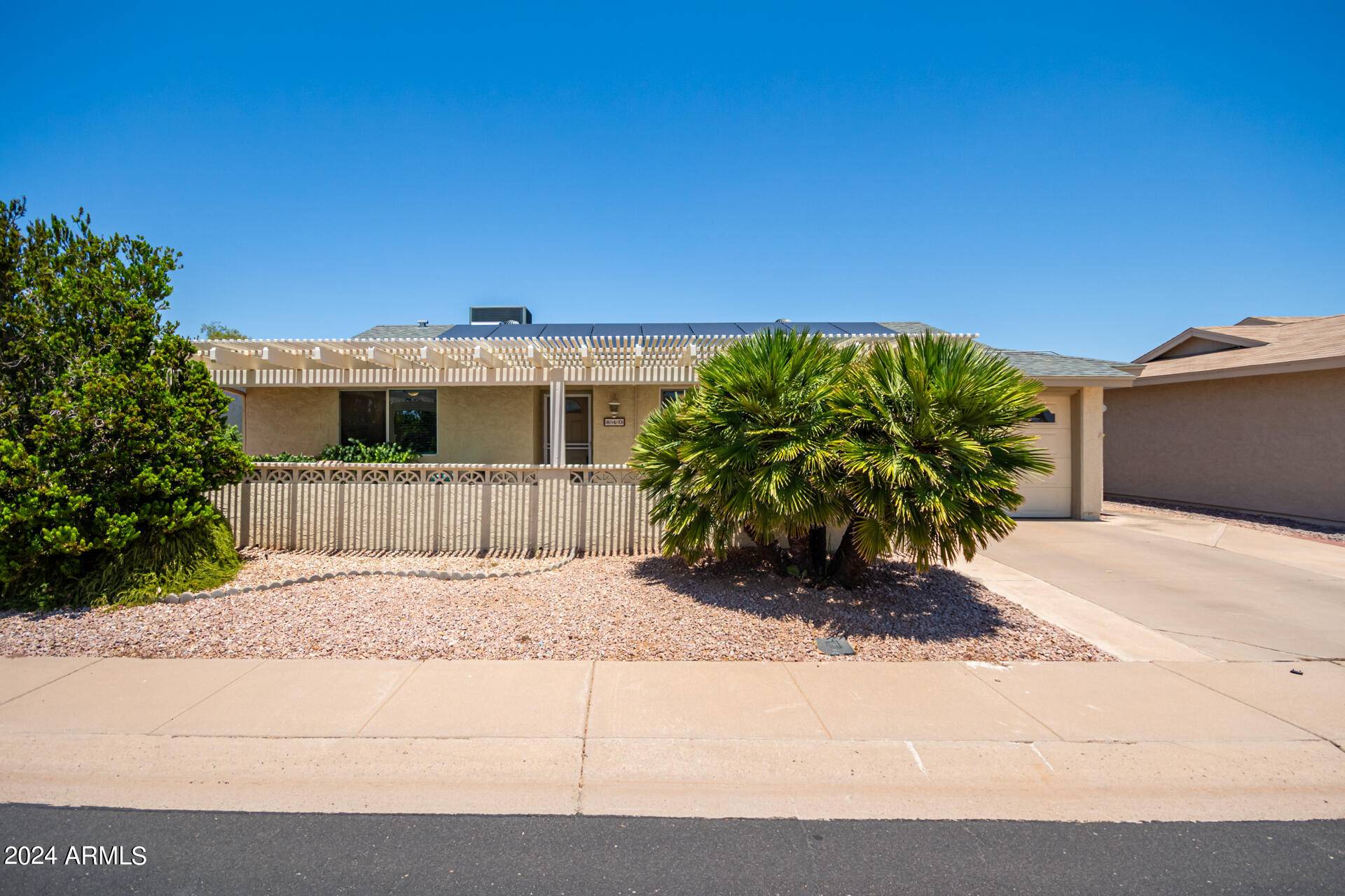 Mesa, AZ 85206,840 LEISURE WORLD --