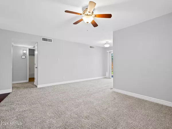 Phoenix, AZ 85027,20617 N 31ST Avenue