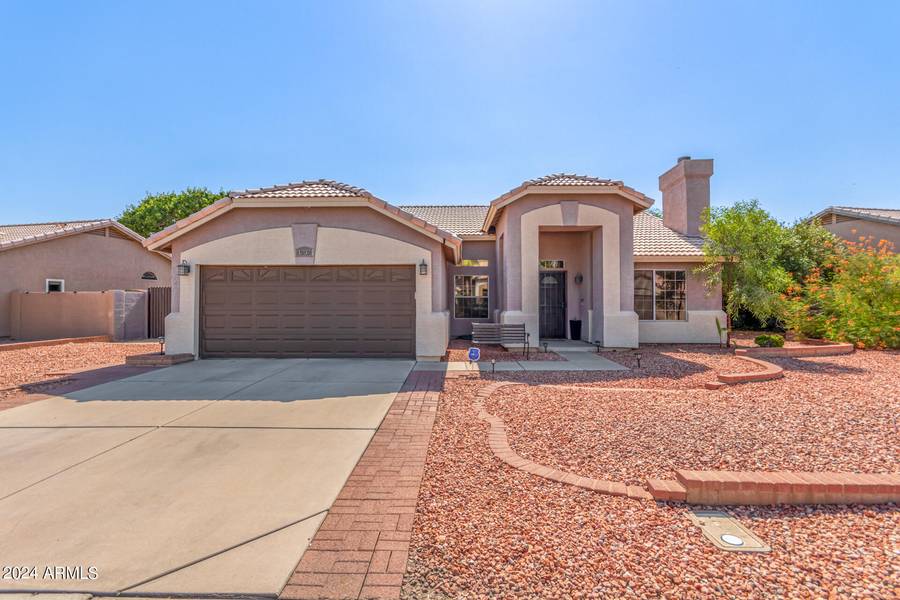 1737 E SHEFFIELD Avenue, Chandler, AZ 85225