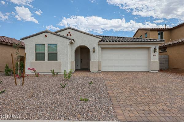 Glendale, AZ 85305,8752 W MEDLOCK Drive