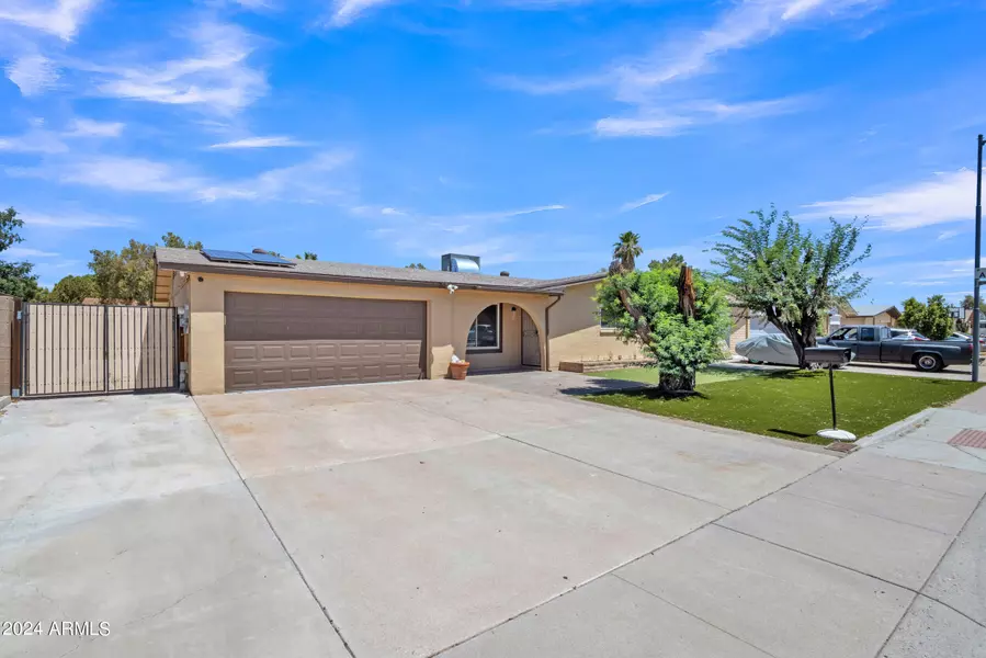 11461 N 47 Drive, Glendale, AZ 85304