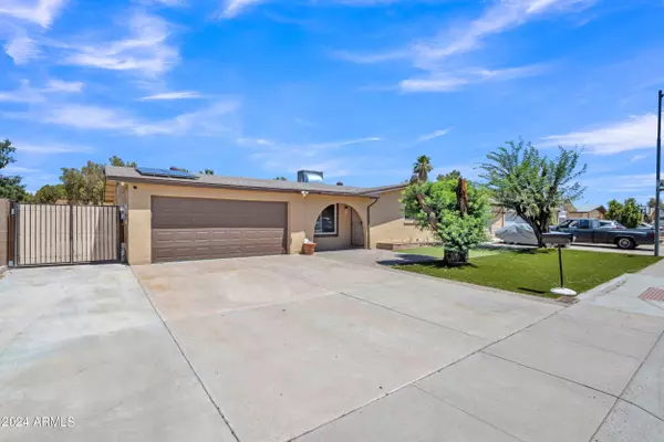 11461 N 47 Drive, Glendale, AZ 85304