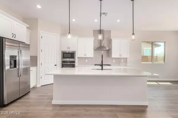 Laveen, AZ 85339,10512 S 48TH Glen