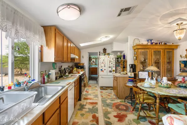 Douglas, AZ 85607,4500 E HIGHWAY 80 --