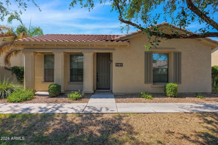 4614 E CLAXTON Avenue, Gilbert, AZ 85297