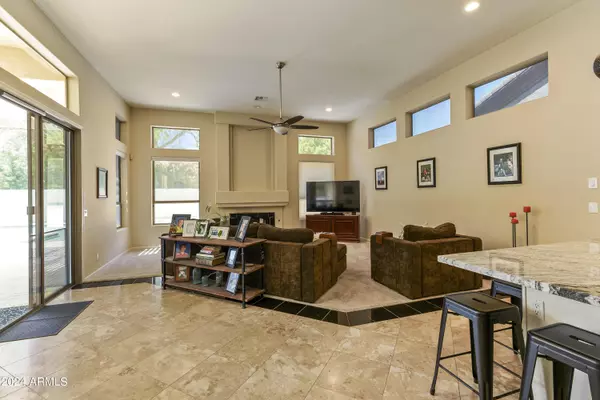 Scottsdale, AZ 85254,5436 E SHEENA Drive