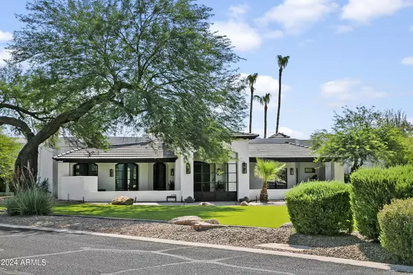 Paradise Valley, AZ 85253,6718 E San Juan Avenue