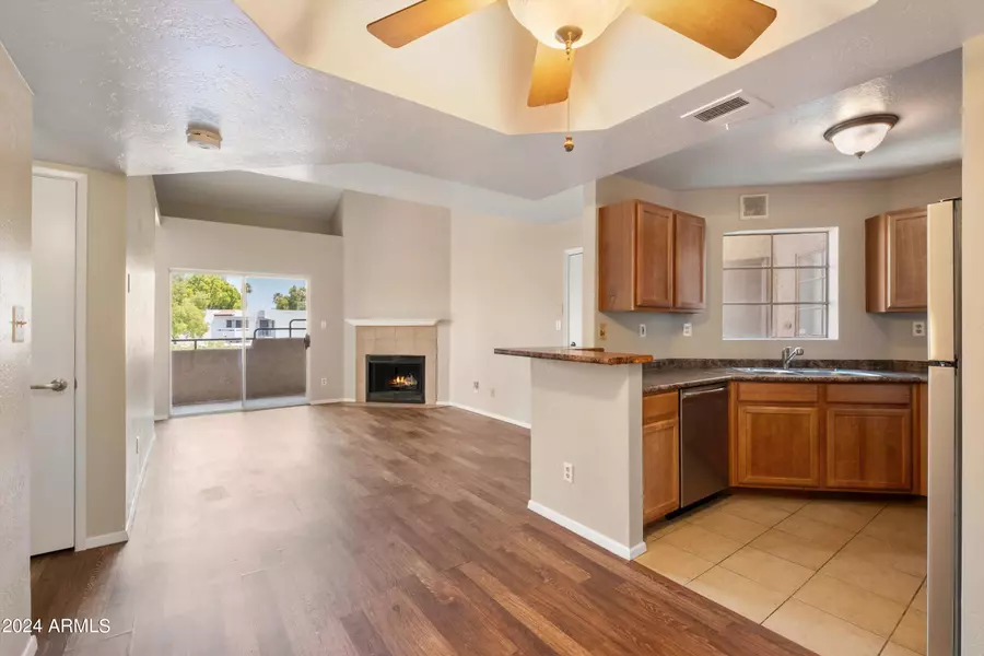 3845 E GREENWAY Road #219, Phoenix, AZ 85032