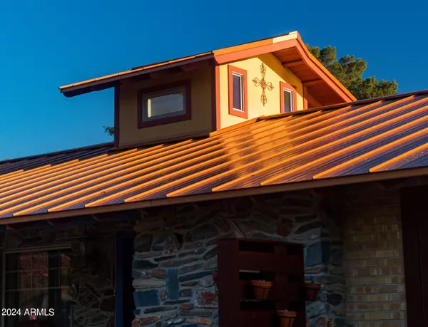 Phoenix, AZ 85018,3727 E Camelback Road