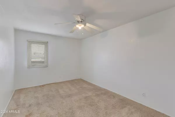 Phoenix, AZ 85016,2021 E OSBORN Road #11