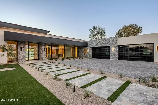 Scottsdale, AZ 85254,12232 N 65TH Place
