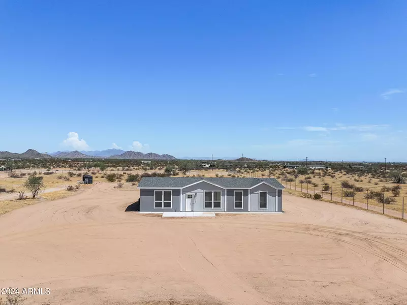 51716 W Bitter Root Road, Maricopa, AZ 85139