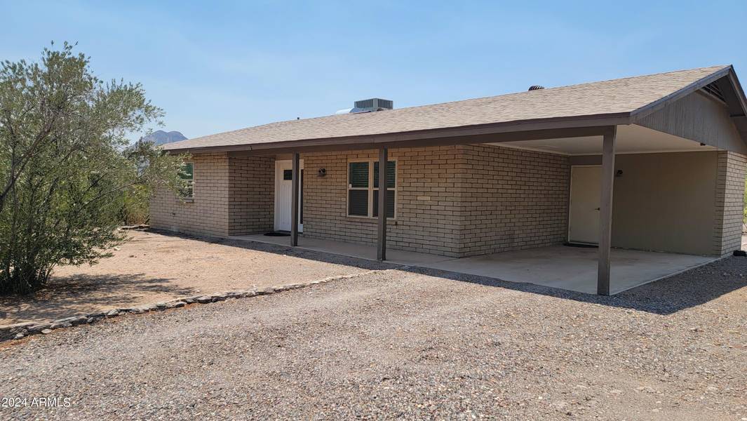 49030 N 26TH Avenue, New River, AZ 85087