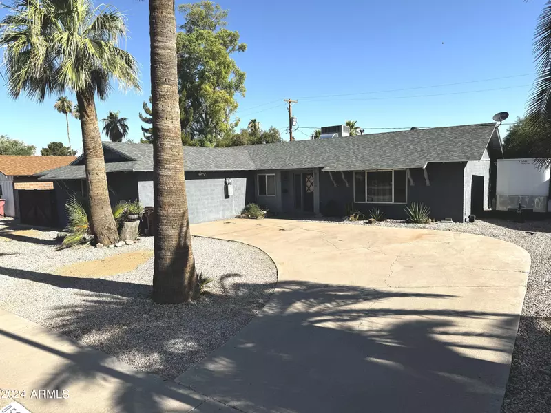 8532 E PASADENA Avenue, Scottsdale, AZ 85250