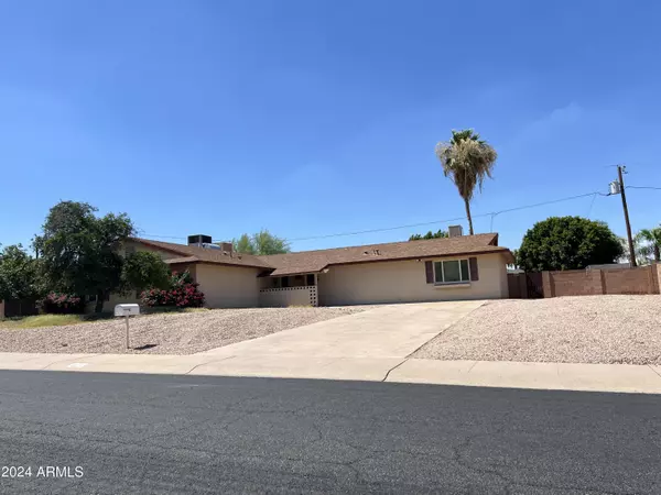 2614 E MOUNTAIN VIEW Road, Phoenix, AZ 85028