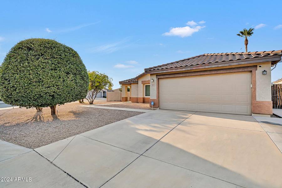 2062 E Wildhorse Drive, Chandler, AZ 85286