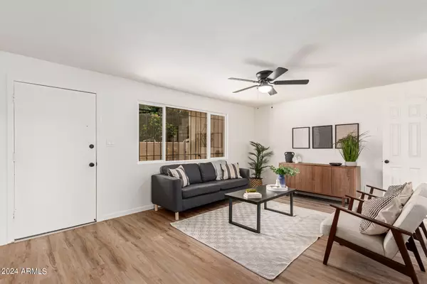 Phoenix, AZ 85015,6565 N 19TH Avenue #15